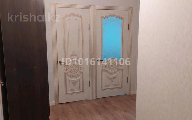 1-комнатная квартира · 55 м² · 1/9 этаж, мкр Акбулак — Рыскулова Момышұлы за 200 000 ₸ в Алматы, Алатауский р-н — фото 2