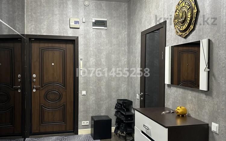 1-комнатная квартира · 48 м² · 4/5 этаж, Дружбы народов 2/4 за 25 млн 〒 в Усть-Каменогорске, Ульбинский — фото 7