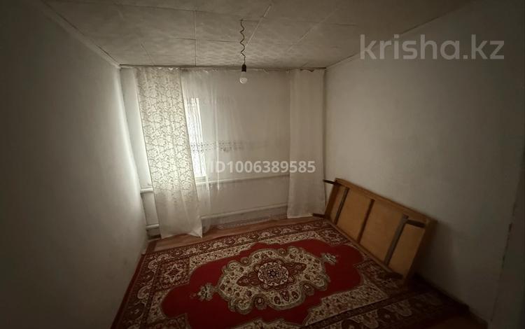 Отдельный дом · 3 комнаты · 70 м², Эмбинская за 60 000 〒 в Актобе, мкр Гормолзавод — фото 2
