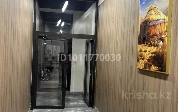 2-комнатная квартира · 65 м² · 14/22 этаж, Айнакол 66/1 за 39.9 млн ₸ в Астане, Алматы р-н — фото 2