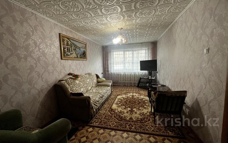 2-комнатная квартира, 48 м², 1/5 этаж, Проспект Абая Кунанбаева 91А за 6.5 млн 〒 в Шахтинске — фото 2