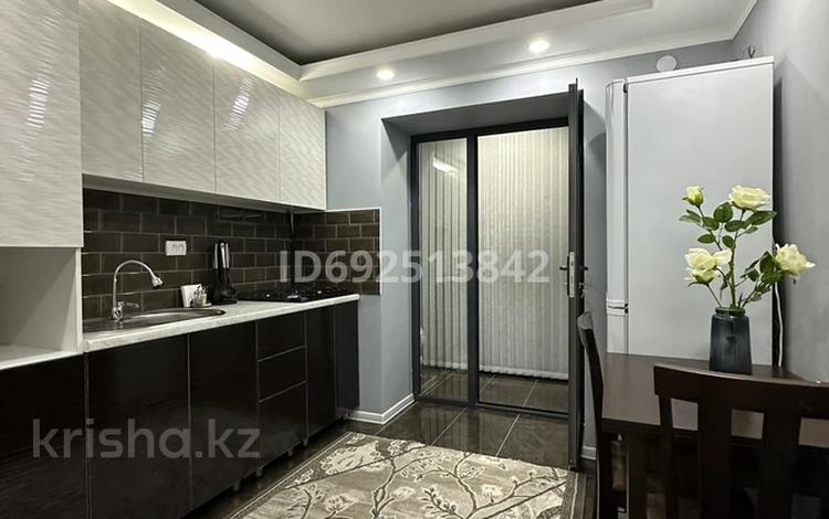 2-бөлмелі пәтер · 50 м² · 2/5 қабат, Бегим Ана 12 — Алтын балык, бағасы: 20 млн 〒 в  — фото 2