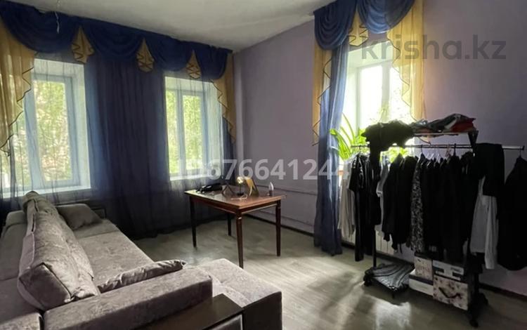 3-комнатная квартира · 71 м² · 2/2 этаж, Мухамеджана Тынышпаева — Мухамеджана Тынышпаева - Вострецова за 10.5 млн 〒 в Усть-Каменогорске — фото 2