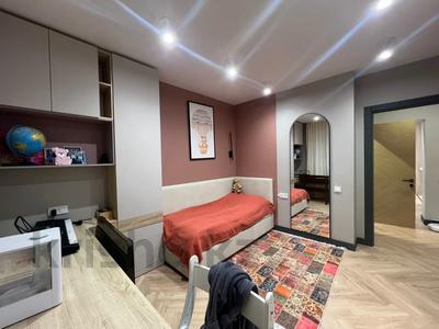 5-комнатная квартира · 137.5 м² · 2/6 этаж, Каирбекова 358А за 75 млн 〒 в Костанае