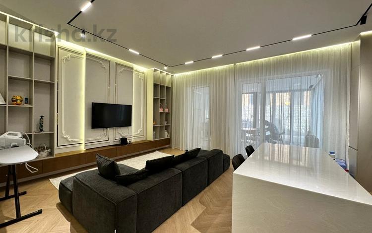 3-комнатная квартира, 130 м², 1/3 этаж, Аль- Фараби за 255 млн 〒 в Алматы, Медеуский р-н — фото 24