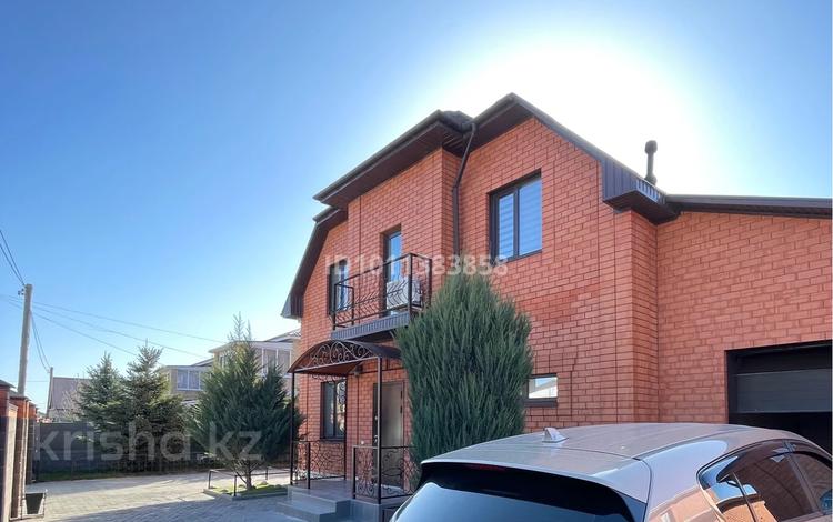 Отдельный дом · 5 комнат · 220 м² · 12 сот., Кирпичный за 516 000 ₸ в Актобе — фото 2