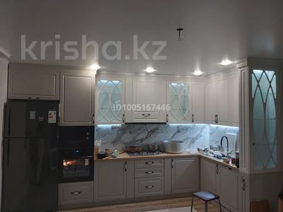 Отдельный дом · 4 комнаты · 190 м² · 11.7 сот., Мустафы Шокая 1 в за 63 млн 〒 в Кокшетау