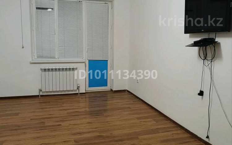 3-бөлмелі пәтер · 85.8 м² · 3/5 қабат, Нурсая 104 — Үйдің қасында мектептер,бала-бақша,аялдама , Сарайшық базары жақын., бағасы: 28 млн ₸ в Атырау — фото 2