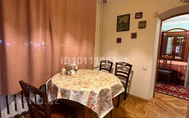 3-бөлмелі пәтер · 105 м² · 1/5 қабат, Казыбек би 164, бағасы: 520 000 ₸ в Алматы, Алмалинский р-н — фото 2
