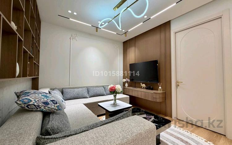 3-комнатная квартира · 100 м² · 29 этаж, Достык 5 за 35 000 ₸ в Астане, Есильский р-н — фото 2