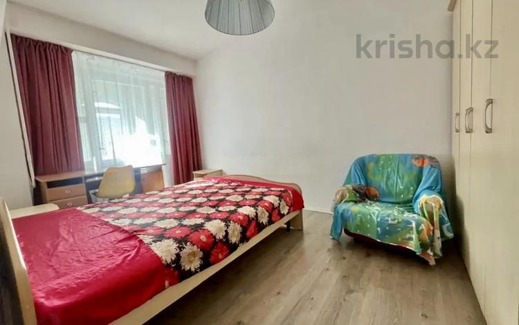 2-бөлмелі пәтер · 60 м² · 8/9 қабат, Самал-1 ш/а. 6, бағасы: 380 000 ₸ в Алматы, Медеуский р-н — фото 2