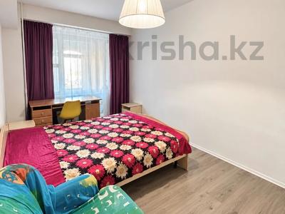 2-комнатная квартира · 60 м² · 8/9 этаж, мкр Самал-1 6 за 350 000 ₸ в Алматы, Медеуский р-н