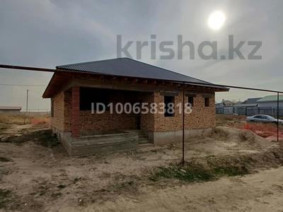 Отдельный дом · 4 комнаты · 156 м² · 5 сот., Барыс — Байтөбе за 15 млн 〒 в Кемертогане