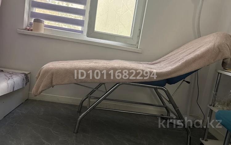 2 комнаты · 34 м² · 2 этаж, мкр Тастак-2 227а — Сдаётся кабинет в салоне за 100 000 ₸ в Алматы, Алмалинский р-н — фото 2