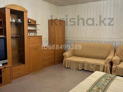 1-бөлмелі пәтер · 43 м² · 8/9 қабат, мкр Самал-2 28, бағасы: 320 000 ₸ в Алматы, Медеуский р-н