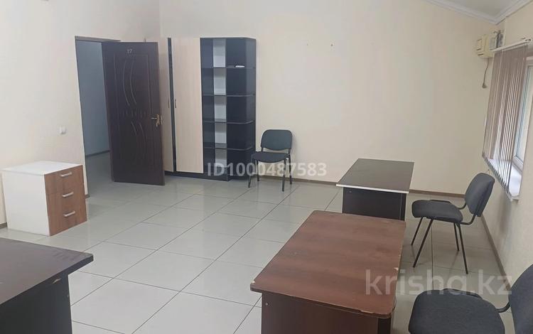 Офисы · 32 м² за 140 000 ₸ в Шымкенте, Туран р-н — фото 8