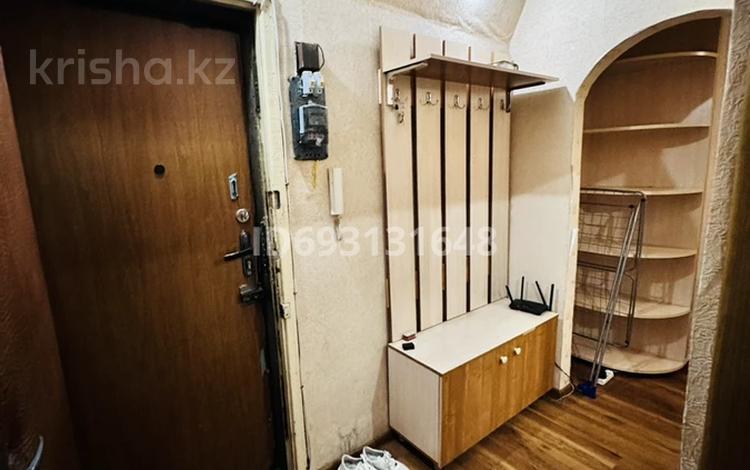 1-комнатная квартира, 32 м², 1/5 этаж помесячно, мкр Орбита-1 25 за 190 000 〒 в Алматы, Бостандыкский р-н — фото 2