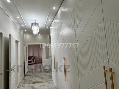 3-комнатная квартира, 100 м², 5/5 этаж, Сатпаева 11а — возле ресторан Албек за 28.5 млн 〒 в Таразе