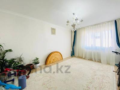 3-бөлмелі пәтер · 76 м² · 6/9 қабат, Азербаева — СРОЧНАЯ ПРОДАЖАА!!!, бағасы: ~ 32.8 млн ₸ в Астане, Сарайшык р-н