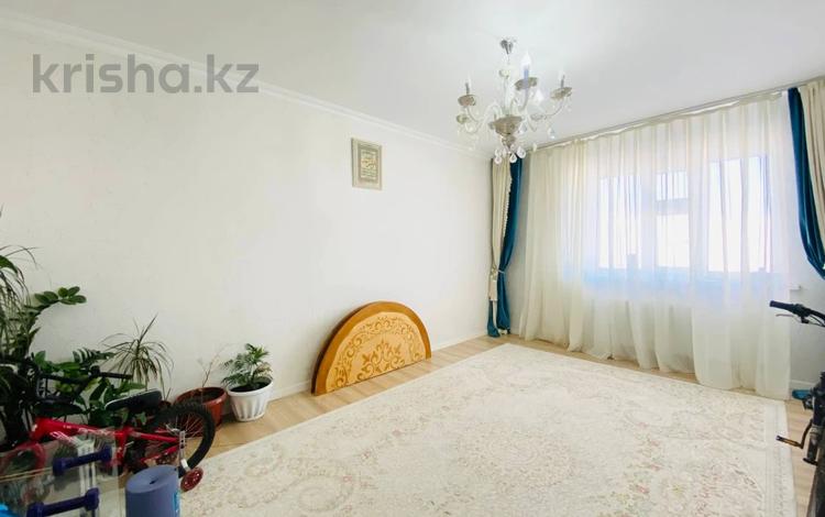 3-бөлмелі пәтер · 76 м² · 6/9 қабат, Азербаева — СРОЧНАЯ ПРОДАЖАА!!!, бағасы: ~ 32.8 млн ₸ в Астане, Сарайшык р-н — фото 2