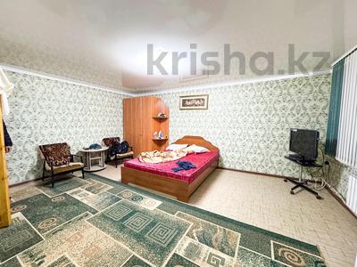 1-комнатная квартира · 35 м² · 1/5 этаж, Ул. Казахстанская 133/141 за 12 млн 〒 в Талдыкоргане