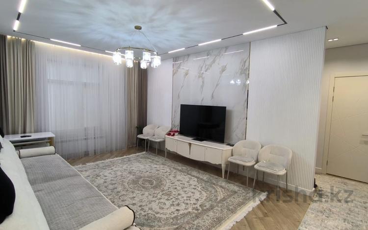 4-комнатная квартира · 115 м² · 3/10 этаж, мкр Юго-Восток, ул. Ашимова за 83 млн ₸ в Караганде, Казыбек би р-н — фото 2