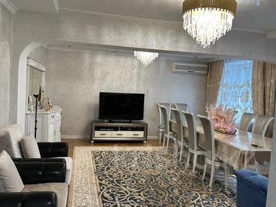 5-комнатная квартира · 170 м² · 3/9 этаж, мкр Алмагуль, Серкебаева 93 — Ходжанова за 150 млн 〒 в Алматы, Бостандыкский р-н