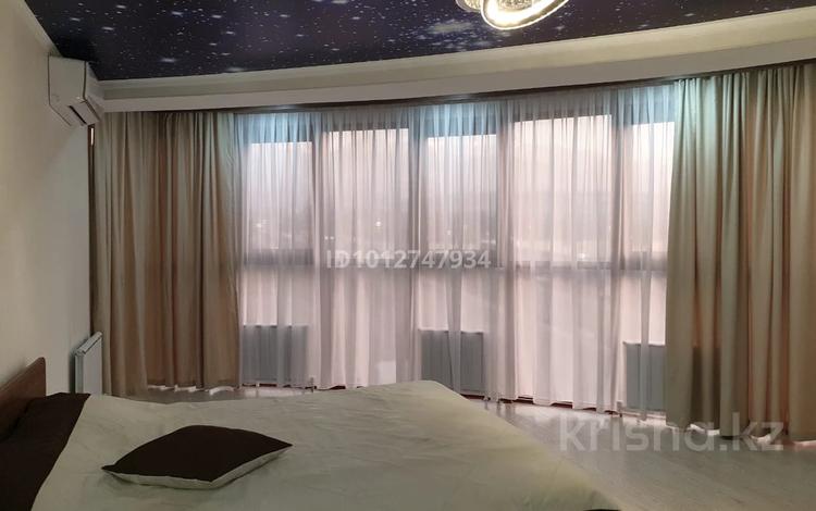 3-комнатная квартира · 120 м² · 3/12 этаж, Сейфуллина 580 — Сейфуллина-Аль-фараби за 500 000 ₸ в Алматы, Бостандыкский р-н — фото 9