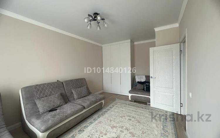 1-комнатная квартира · 37 м² · 11/12 этаж, Кабанбай батыра 59 за 250 000 ₸ в Астане, Нура р-н — фото 3
