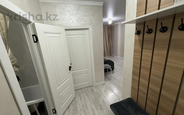 1-комнатная квартира · 33 м² · 1/3 этаж, Жангозина 61Б за 17 000 ₸ в Каскелене — фото 2