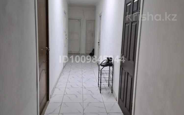 1 комната · 25 м² · 1 этаж, мкр Акбулак, Отейбойдака — Рыскулова Сайна за 120 000 〒 в Алматы, Алатауский р-н — фото 11