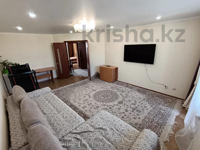 3-комнатная квартира · 80.6 м² · 7/9 этаж, Утепбаева за ~ 40 млн 〒 в Семее