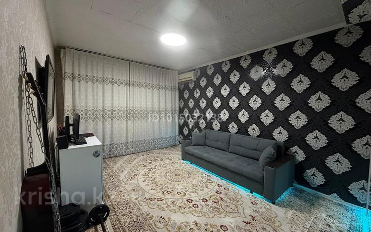 1-комнатная квартира · 45 м² · 1/5 этаж, мкр Айнабулак-3 155а за 26 млн ₸ в Алматы, Жетысуский р-н — фото 2