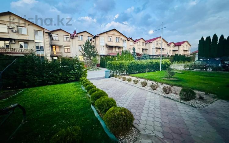 3-комнатная квартира · 150 м² · 1/3 этаж, мкр Акжар, Ашимова 98 за 135 млн 〒 в Алматы, Наурызбайский р-н — фото 2
