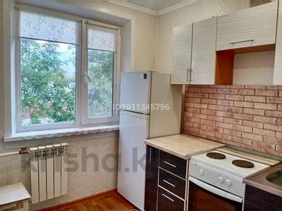 2-комнатная квартира · 44 м² · 2/5 этаж, Строителей 6 за 8 млн ₸ в Аксу