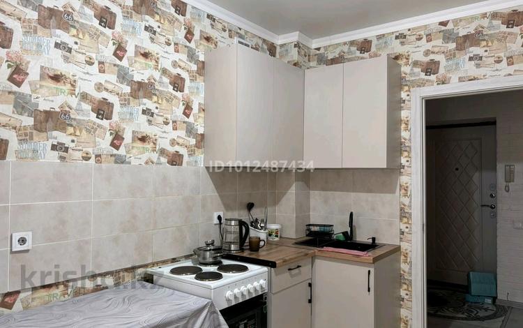 1-комнатная квартира · 37 м² · 3/9 этаж, Кургальжинское шоссе за 22 млн ₸ в Астане, Нура р-н — фото 6