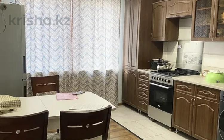 3-комнатная квартира · 90 м² · 1/9 этаж, мкр Акбулак 131 за ~ 44 млн ₸ в Алматы, Алатауский р-н — фото 2