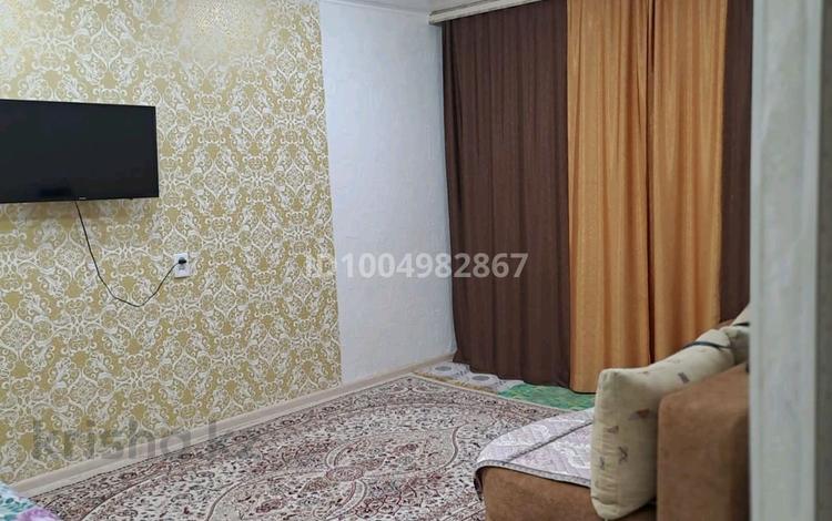 1-бөлмелі пәтер · 32 м² · 3/5 қабат, Байтурсырова 46 — Ауезова, бағасы: 10 000 ₸ в Семее — фото 2