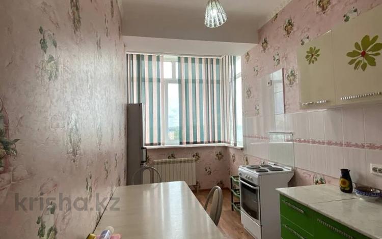 2-бөлмелі пәтер · 60.5 м² · 6/12 қабат, 11 ш/а., локомотивная, бағасы: 22 млн ₸ в Актобе, мкр 11 — фото 3
