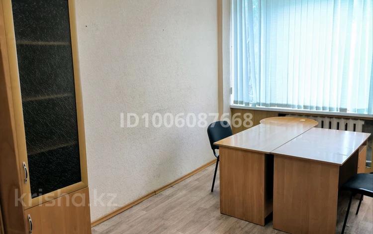 Кеңселер, сұлулық салондары, білім орталықтары, кабинеттер және жұмыс орындары, студиялар · 9 м², бағасы: 22 000 ₸ в Экибастузе — фото 2