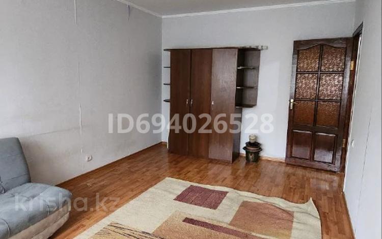 1-бөлмелі пәтер, 45 м², 5/10 қабат ай сайын, мкр Жетысу-3 15, бағасы: 170 000 〒 в Алматы, Ауэзовский р-н — фото 2