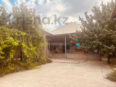 Жеке үй · 5 бөлме · 210 м² · 8 жүзд., Самал-2 ш/а, Ерулик 103 — Утегенова - Аргынбекова, бағасы: 55 млн ₸ в Шымкенте, Абайский р-н