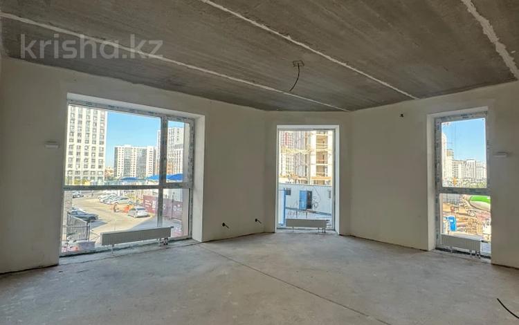 3-комнатная квартира · 121.06 м², Е-899 5/1 за 96 млн ₸ в Астане — фото 2