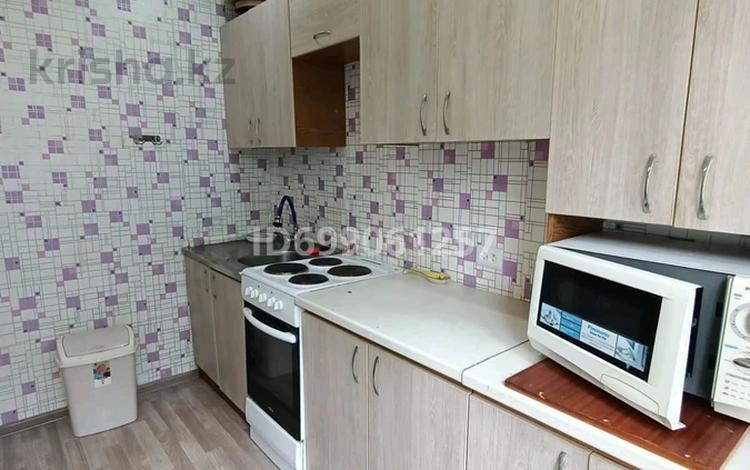 2-комнатная квартира · 60 м² · 3/9 этаж · помесячно, мкр Юго-Восток, Мкр Юго-Восток, мкр Степной 1 33 — Автостанция за 180 000 〒 в Караганде, Казыбек би р-н — фото 2