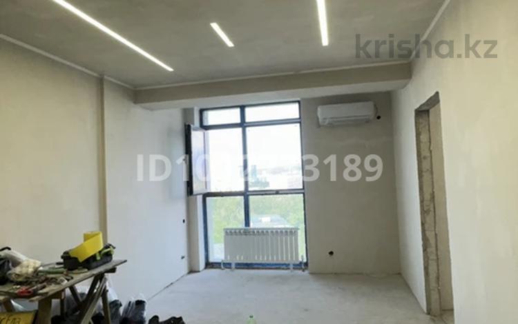 2-комнатная квартира · 56 м² · 9/9 этаж, радостовца 169 за 61 млн ₸ в Алматы, Бостандыкский р-н — фото 2