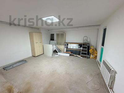 Свободное назначение, офисы, склады · 30 м² за 150 000 ₸ в Астане, Есильский р-н