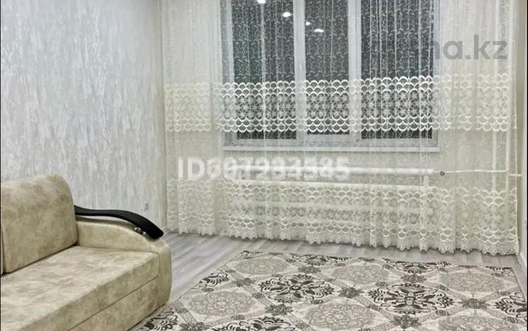 2-бөлмелі пәтер · 58 м² · 7/9 қабат, 5 микрорайон, бағасы: 200 000 ₸ в Аксае — фото 2