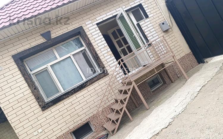 Отдельный дом · 2 комнаты · 40 м² · 5 сот., мкр Малый Самал, Утегенова — Утегенова за 120 000 ₸ в Шымкенте, Туран р-н — фото 2
