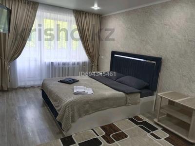 1-бөлмелі пәтер, 50 м², 2/5 қабат тәулігіне, Чернышевского, бағасы: 10 000 〒 в Темиртау