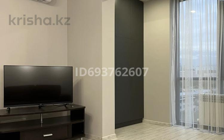 2-комнатная квартира · 66 м² · 11/17 этаж, Толе би 181 — Толе Би - Ауэзова за 400 000 ₸ в Алматы, Алмалинский р-н — фото 2